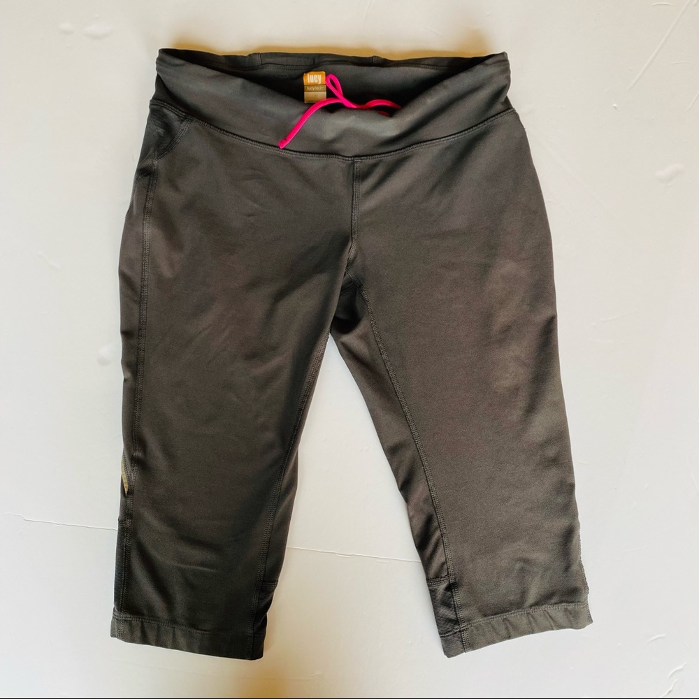 Lucy, Capri leggings, size M